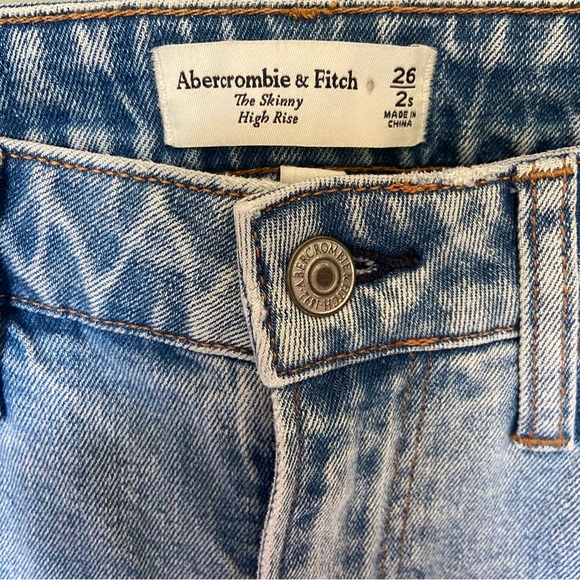 NWT Women’s Abercrombie & Fitch Curve Love The Skinny High Rise Jeans - Picture 3 of 5